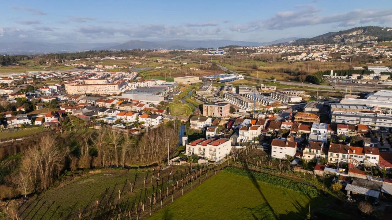 Moradia T4 para Venda em São Vitor (Braga) Foto 37