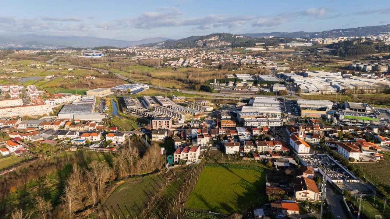 Moradia T4 para Venda em São Vitor (Braga) Foto 38