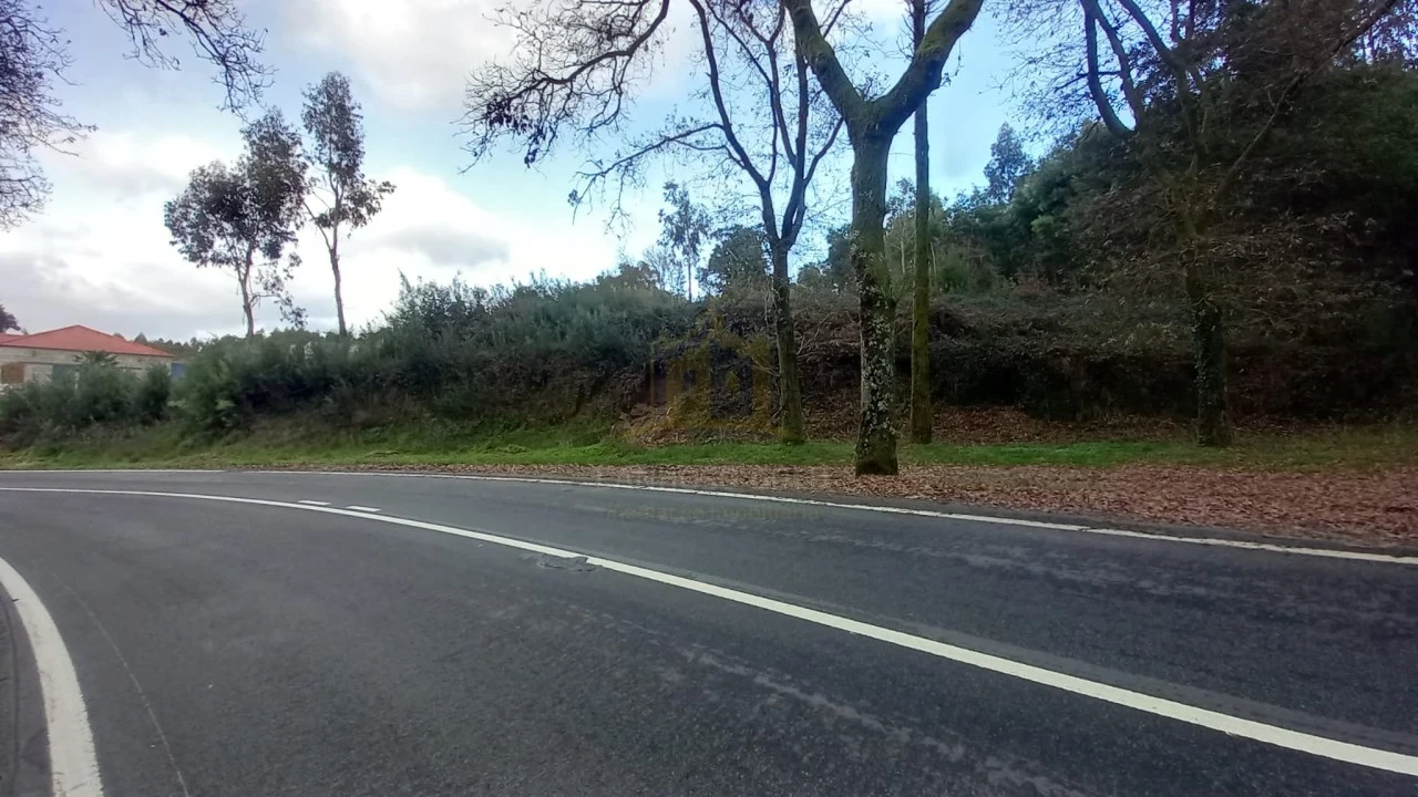 Terreno para Venda em Nogueiró e Tenões Foto 2