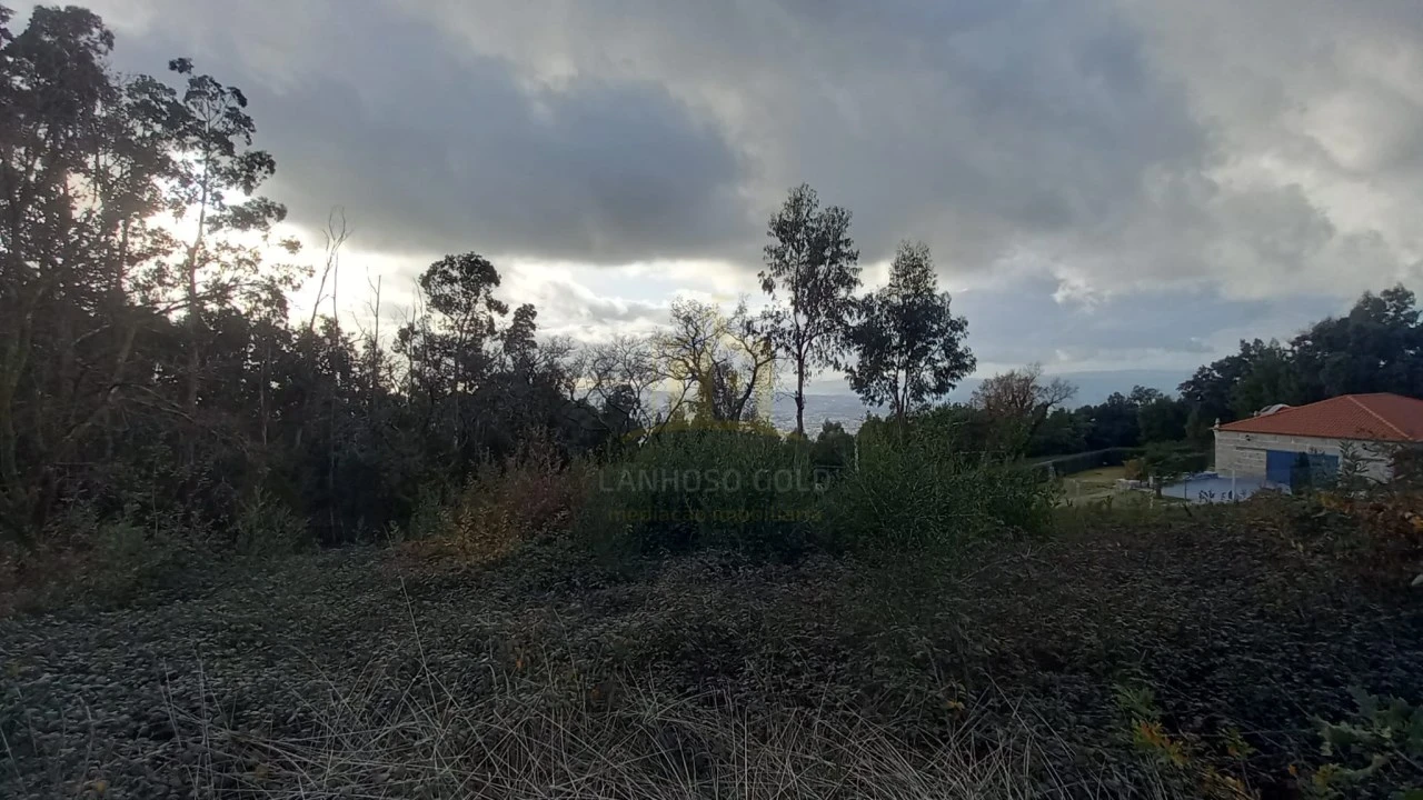 Terreno para Venda em Nogueiró e Tenões Foto 8