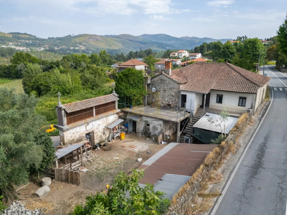 Moradia T4 para Venda em Caldelas, Sequeiros e Paranhos Foto 11