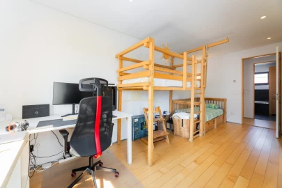 Moradia T5 para Venda em Lanhoso