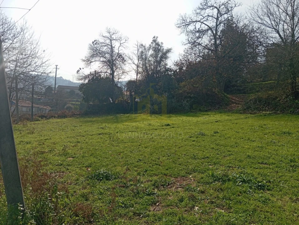 Terreno Misto para Venda em Águas Santas e Moure Foto 10
