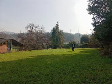 Terreno Misto para Venda em Águas Santas e Moure