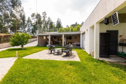 Moradia T4 para Venda em Povoa de Lanhoso (N. Senhora do Amparo)
