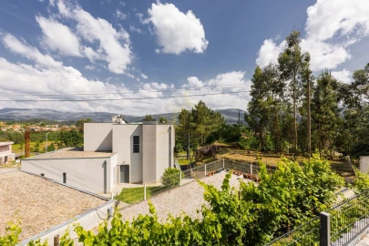 Moradia T4 para Venda em Povoa de Lanhoso (N. Senhora do Amparo)
