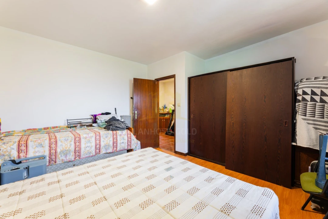 Moradia T3 para Venda em Azere Foto 10