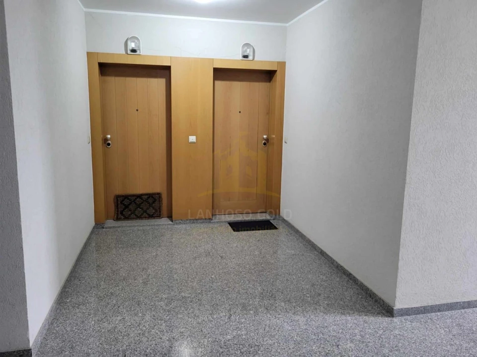 Apartamento T3 para Venda em Povoa de Lanhoso (N. Senhora do Amparo) Foto 27