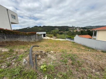 Terreno para Venda em Povoa de Lanhoso (N. Senhora do Amparo)