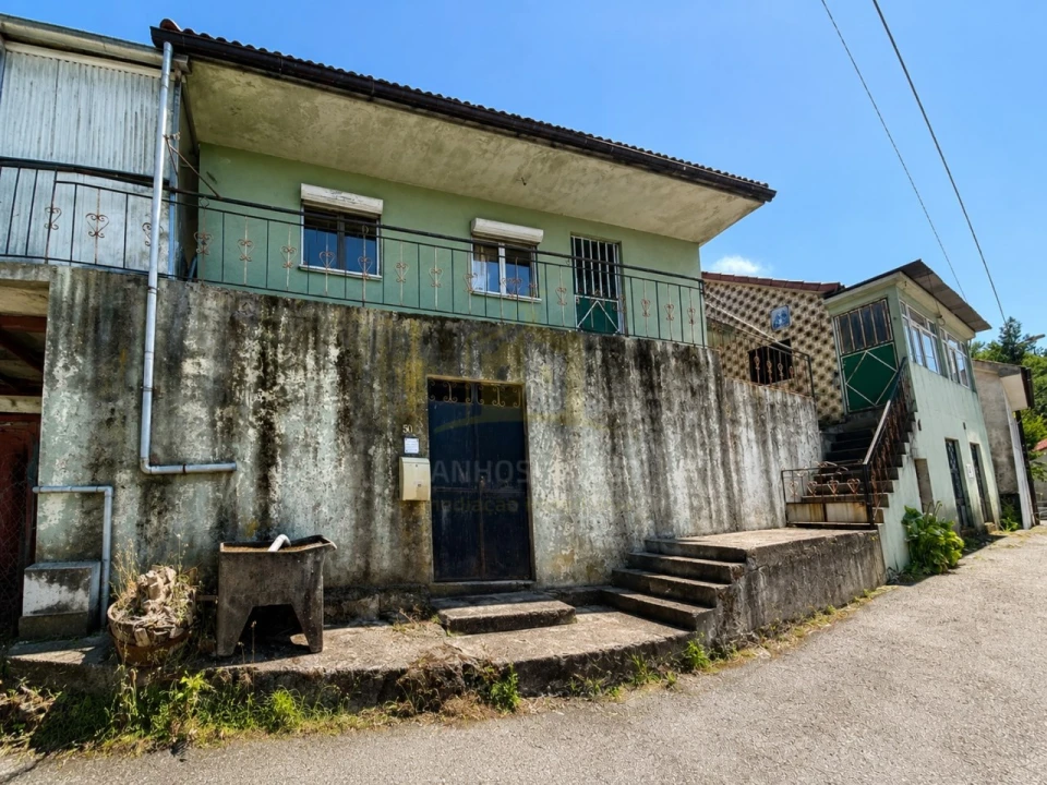 Moradia T4 para Venda em Guilhofrei Foto 1