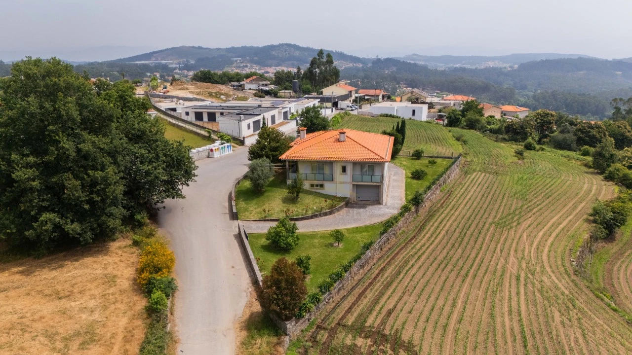 Moradia T5 para Venda em Espinho Foto 46