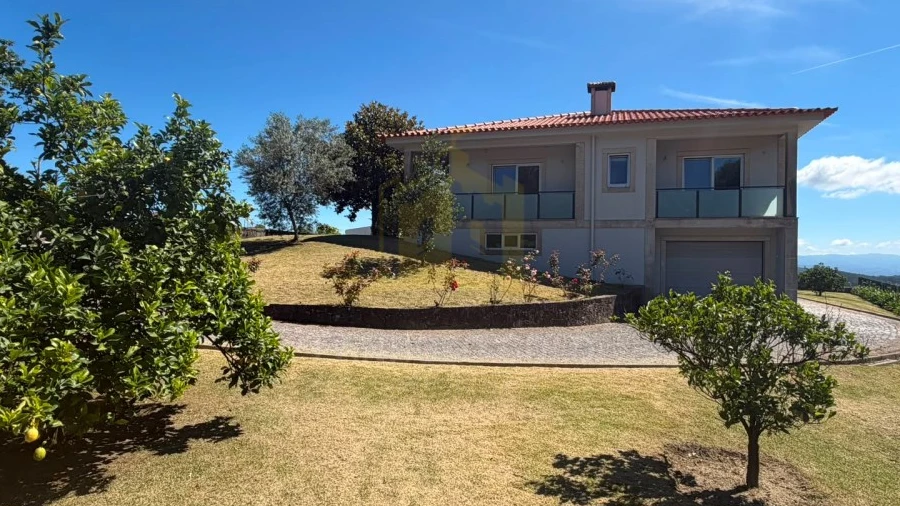 Moradia T5 para Venda em Espinho