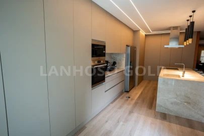 Apartamento T3 para Venda em Nogueiró e Tenões