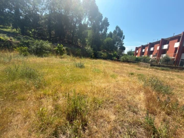 Terreno para Venda em Povoa de Lanhoso (N. Senhora do Amparo)