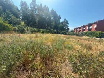 Terreno para Venda em Povoa de Lanhoso (N. Senhora do Amparo)