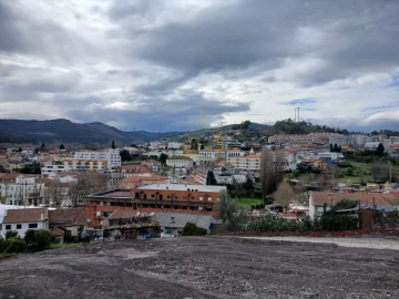 Terreno para Venda em Povoa de Lanhoso (N. Senhora do Amparo)