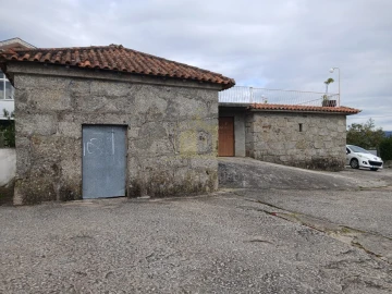 Terreno para Venda em Povoa de Lanhoso (N. Senhora do Amparo)