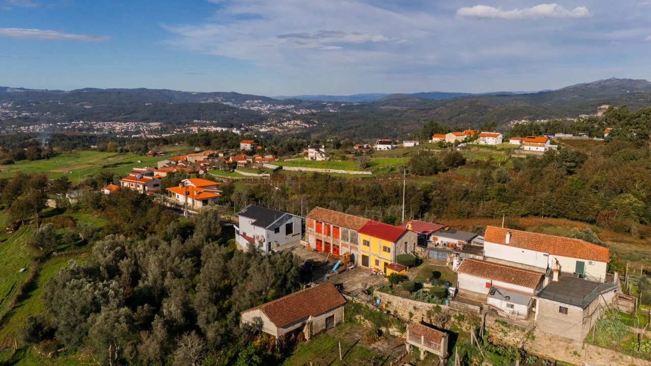 Terreno para Venda em Sobradelo da Goma Foto 7