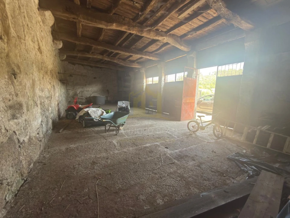 Terreno para Venda em Sobradelo da Goma Foto 15