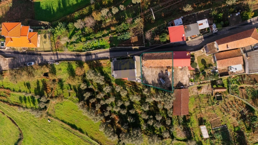 Terreno para Venda em Sobradelo da Goma Foto 6
