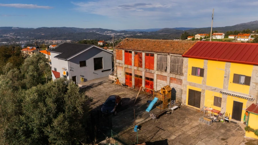 Terreno para Venda em Sobradelo da Goma Foto 10
