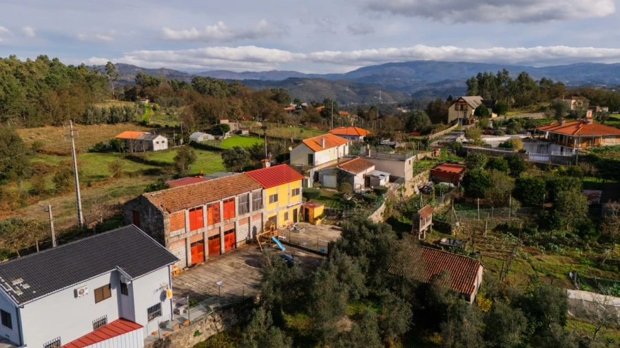 Terreno para Venda em Sobradelo da Goma