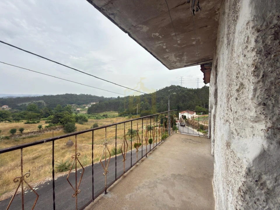 Moradia T2 para Venda em Arões (Santa Cristina) Foto 24