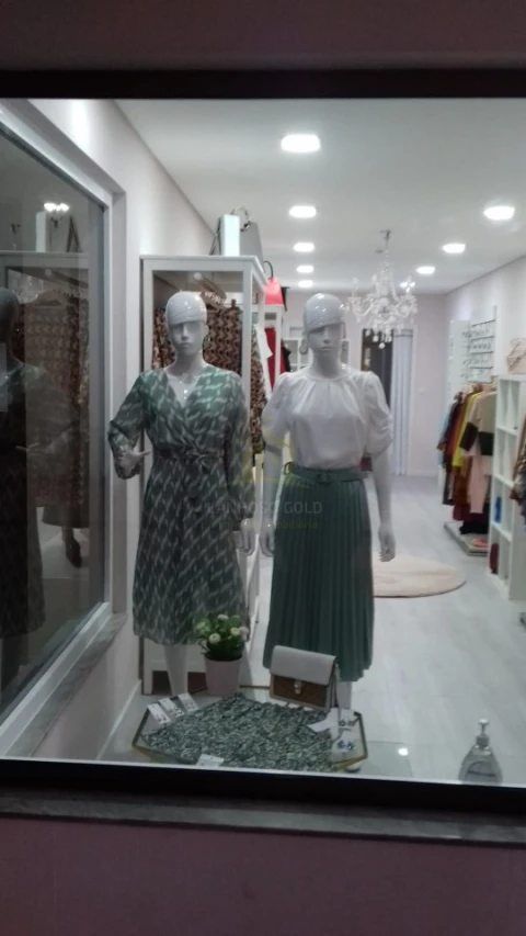 Loja para Venda em Povoa de Lanhoso (N. Senhora do Amparo)