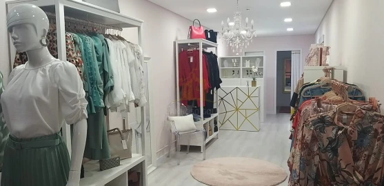Loja para Venda em Povoa de Lanhoso (N. Senhora do Amparo)