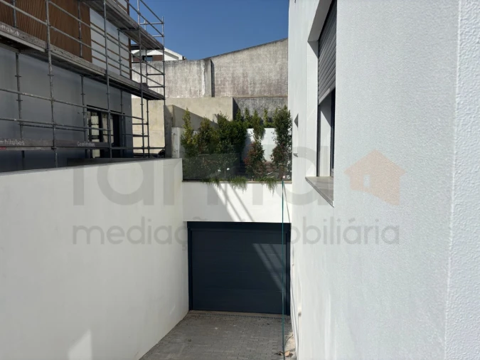 Moradia T3 para Venda em Alcabideche Foto 9