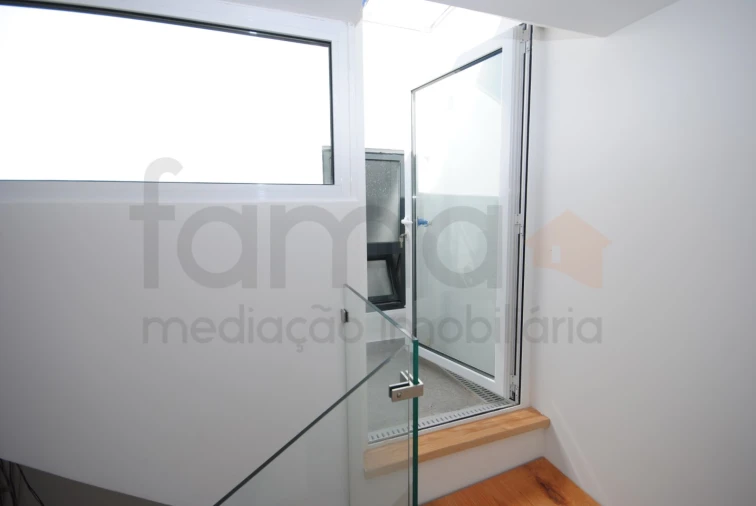 Moradia T3 para Venda em Alcabideche Foto 39