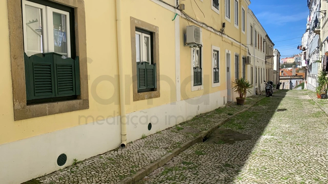 Apartamento T2 para Arrendamento em Santa Maria Maior Foto 39