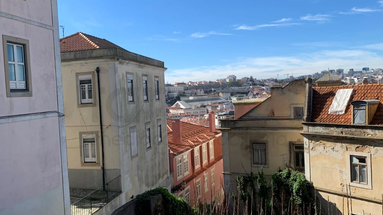 Apartamento T2 para Arrendamento em Santa Maria Maior Foto 40