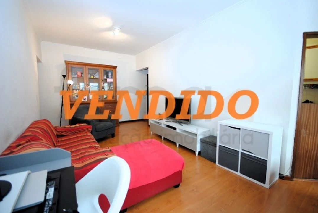 Apartamento T3 para Venda em Marvila Foto 1