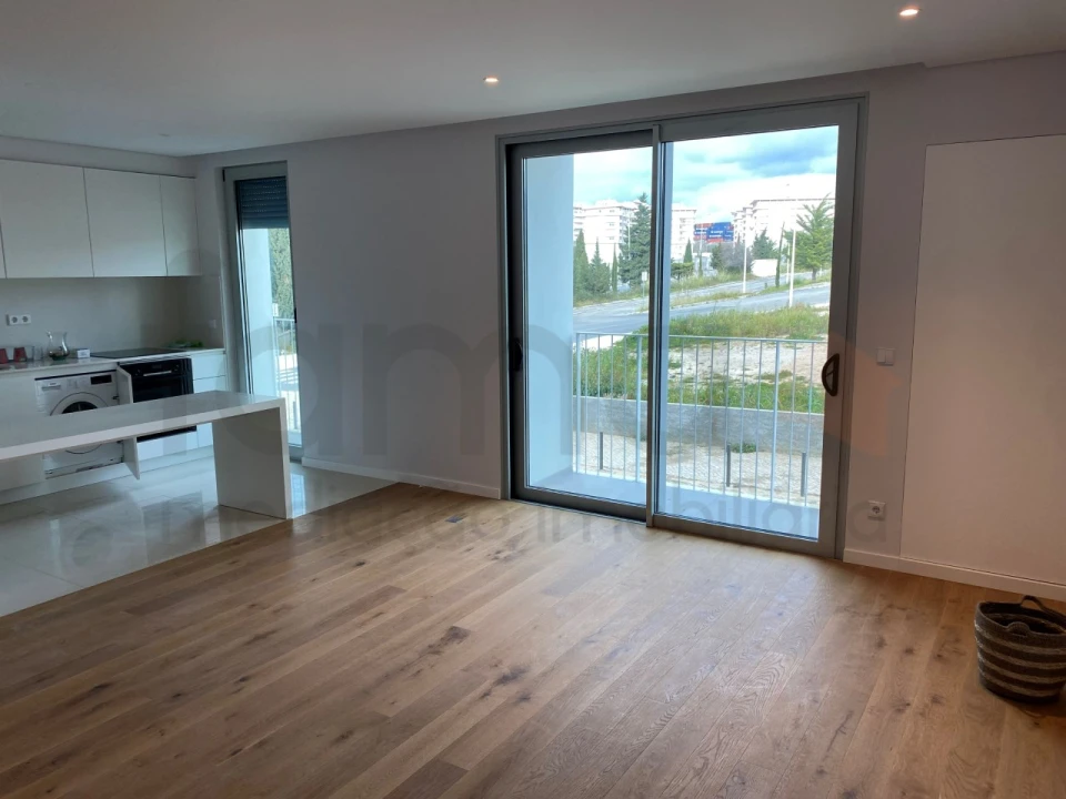 Apartamento T1 para Arrendamento em Carnide Foto 19