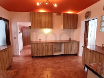 Moradia T6 para Venda em Oeiras e São Julião da Barra, Paço de Arcos e Caxias