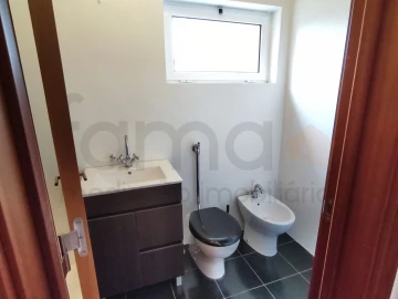 Moradia T6 para Venda em Oeiras e São Julião da Barra, Paço de Arcos e Caxias