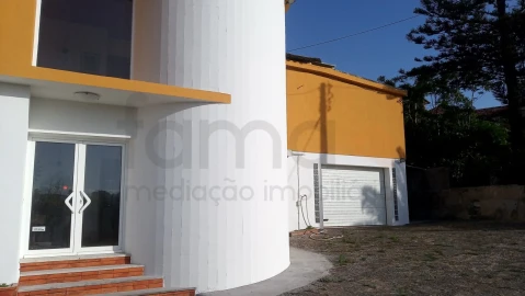 Moradia T6 para Venda em Oeiras e São Julião da Barra, Paço de Arcos e Caxias