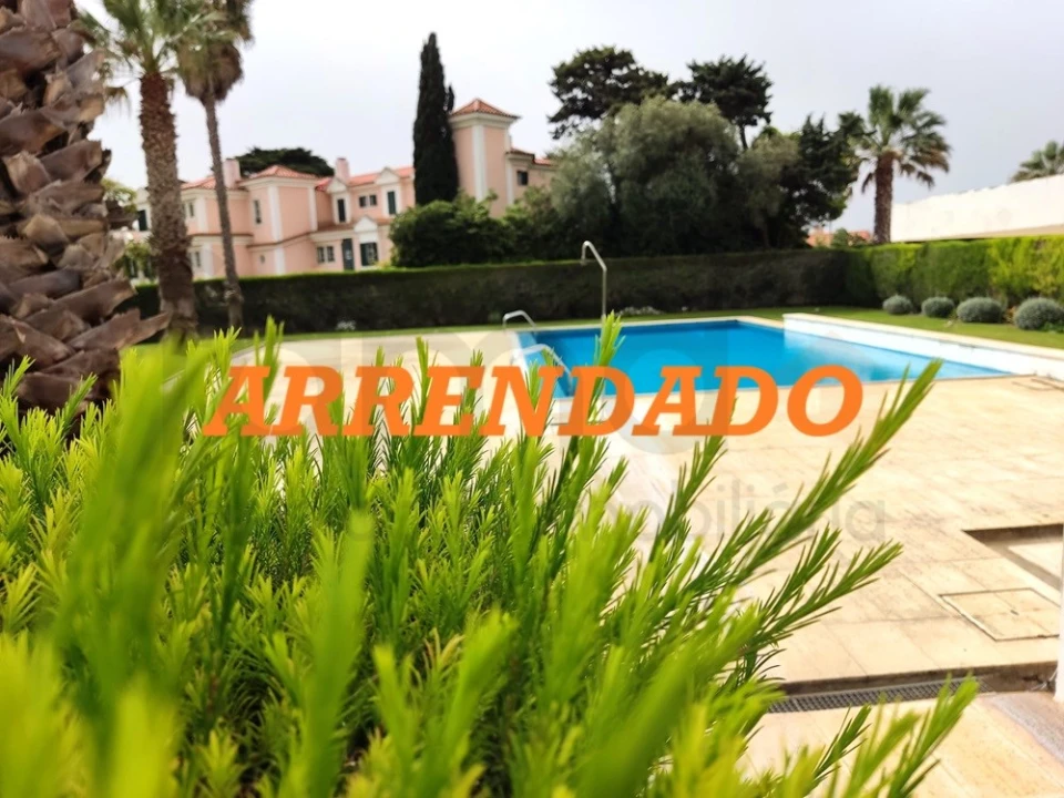 Apartamento T2 para Arrendamento em Carcavelos e Parede Foto 1