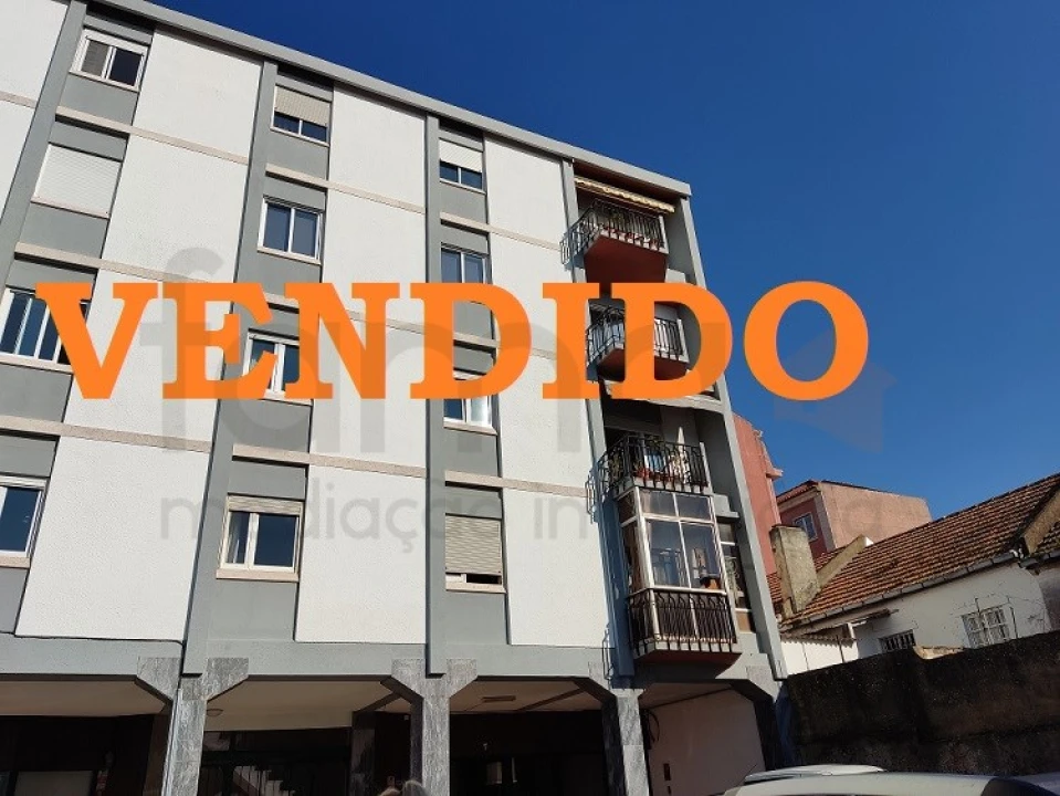 Apartamento T3 para Venda em Oeiras e São Julião da Barra, Paço de Arcos e Caxias Foto 1