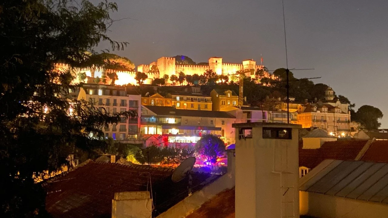 Apartamento T2 para Arrendamento em São Vicente Foto 1