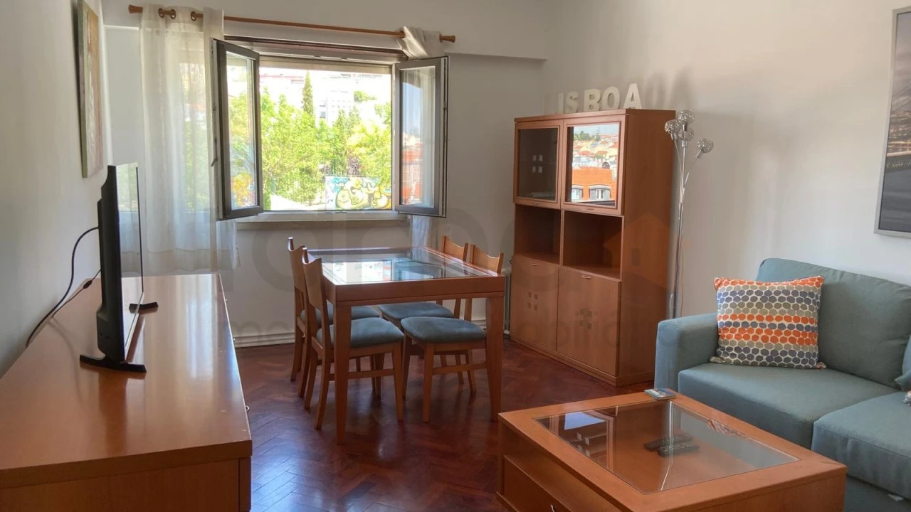 Apartamento T2 para Arrendamento em São Vicente Foto 4