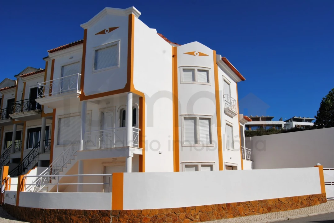 Moradia T4 para Venda em Ericeira Foto 1