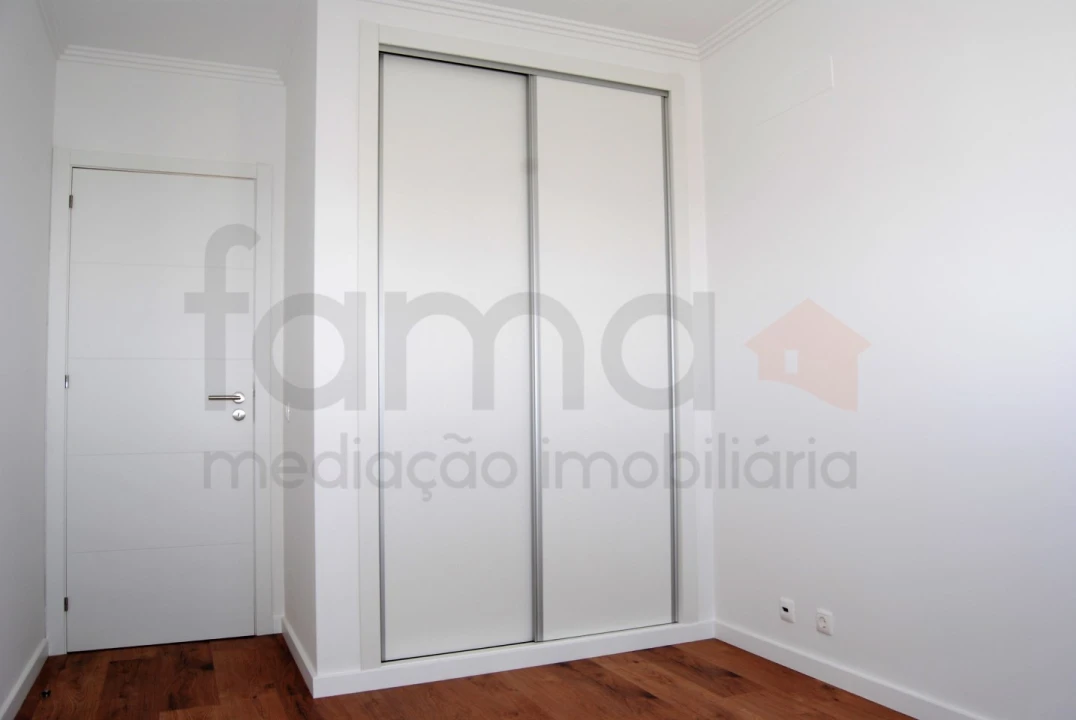 Moradia T4 para Venda em Ericeira Foto 34