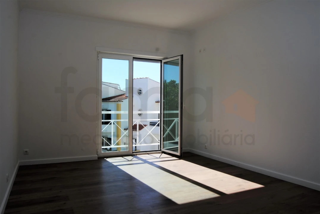 Moradia T4 para Venda em Ericeira Foto 37