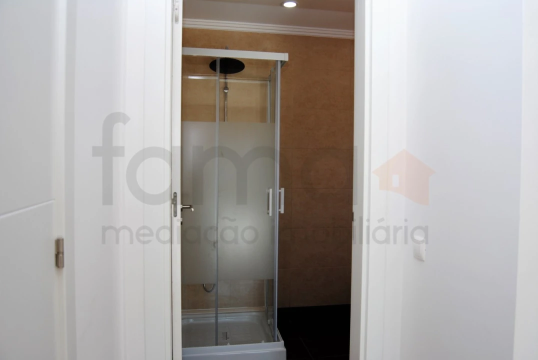 Moradia T4 para Venda em Ericeira Foto 40