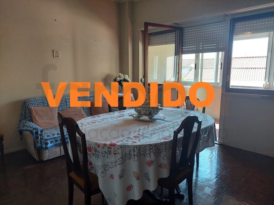 Apartamento T1 para Venda em Oeiras e São Julião da Barra, Paço de Arcos e Caxias Foto 1