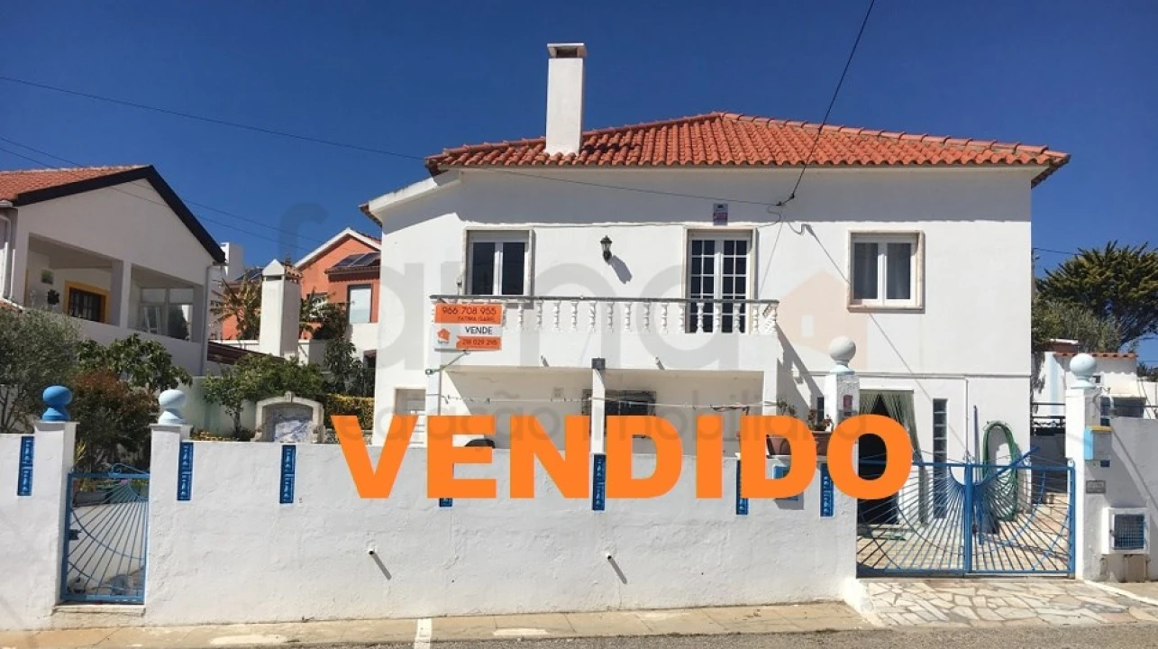 Moradia T4 para Venda em Ericeira Foto 1