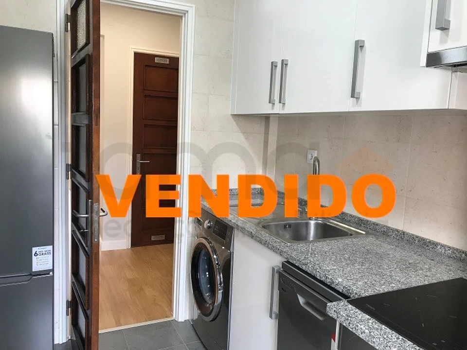 Apartamento T2 para Venda em Arroios Foto 1