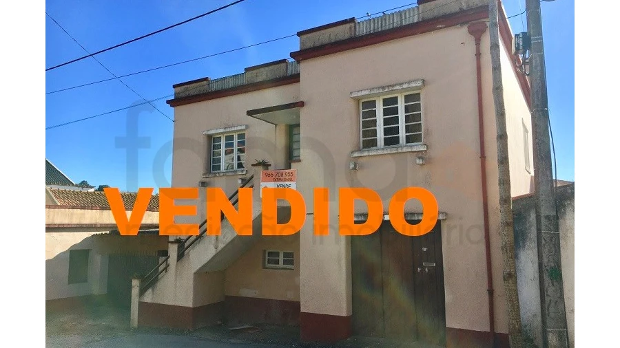 Moradia para Venda em Miragaia e Marteleira